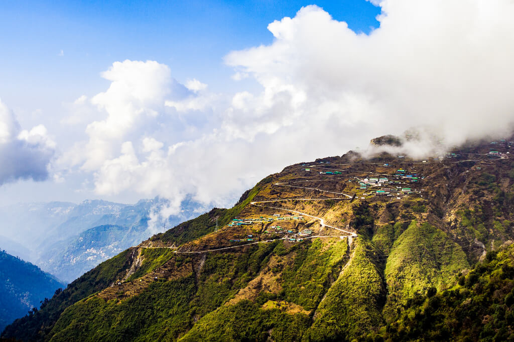 3N GANGTOK, 1N LACHUNG & 2N DARJEELING