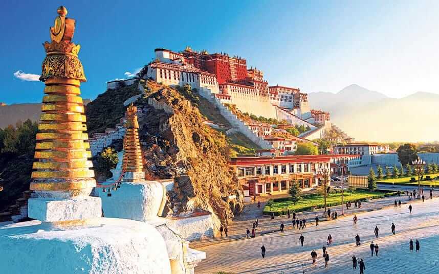 The Eternal Himalayas and Varied Hues tOUR Package