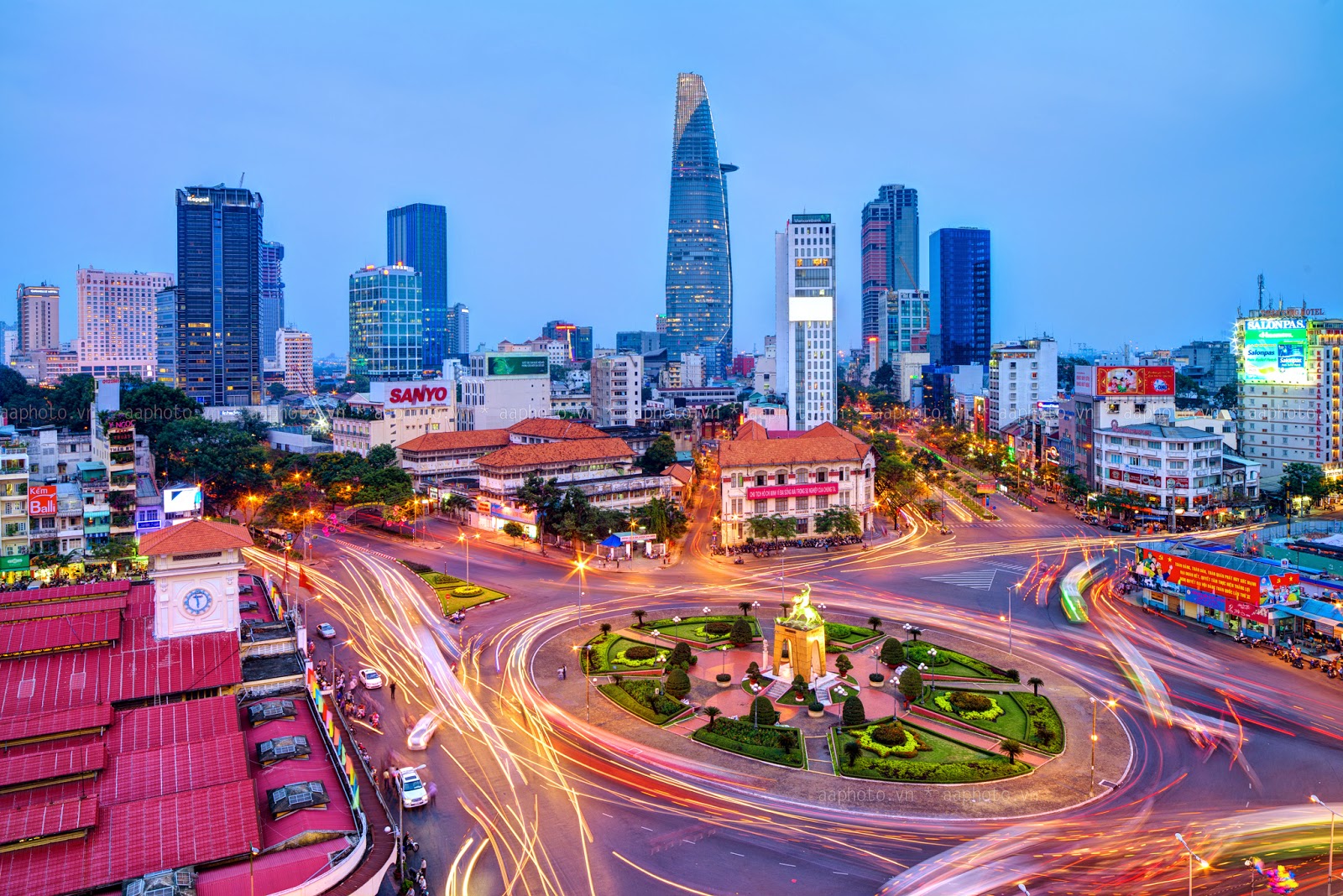 AMAZING HANOI AND HO CHI MINH IN 7 DAYS
